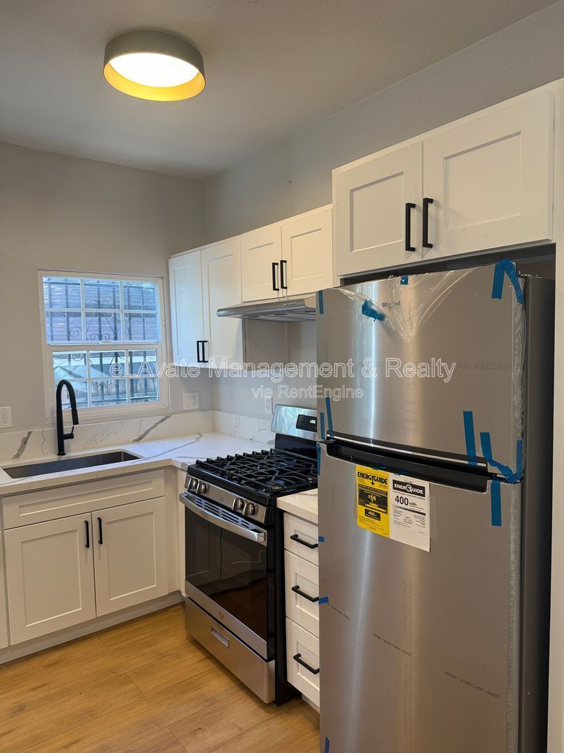 Gallery Image 17