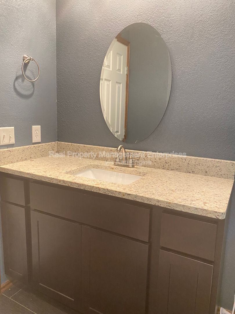 Gallery Image 14