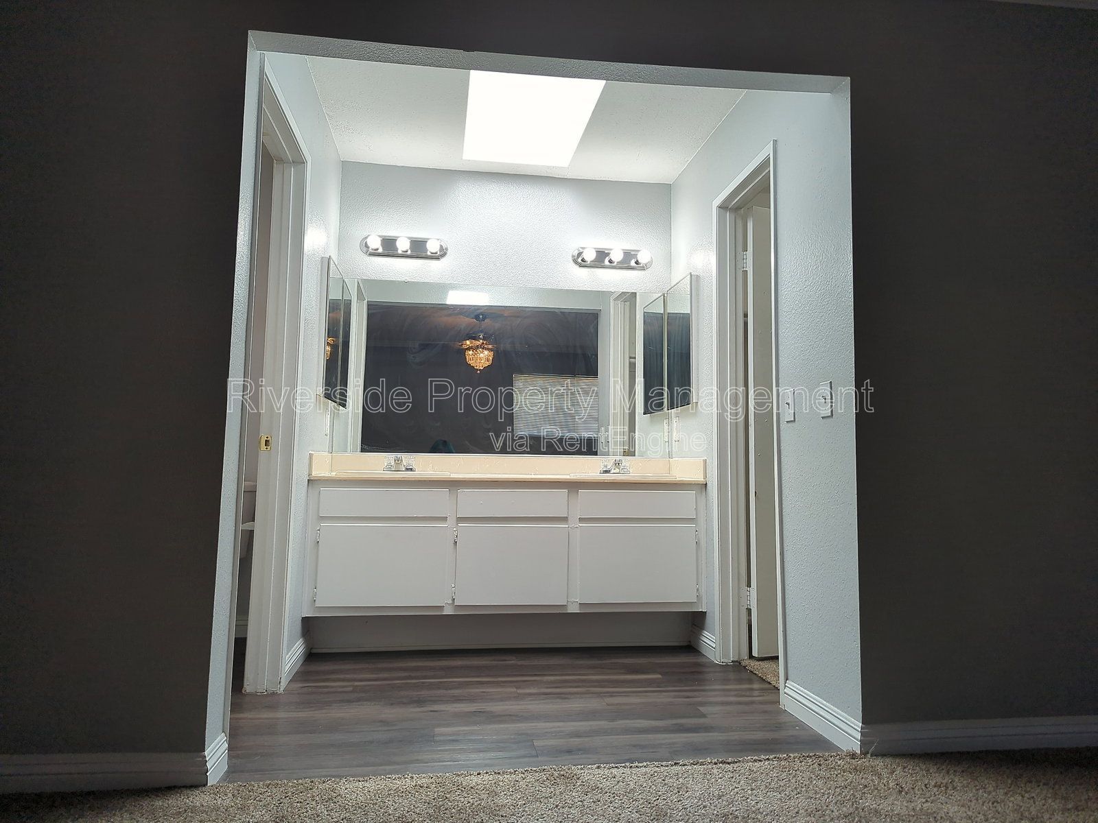 Gallery Image 9