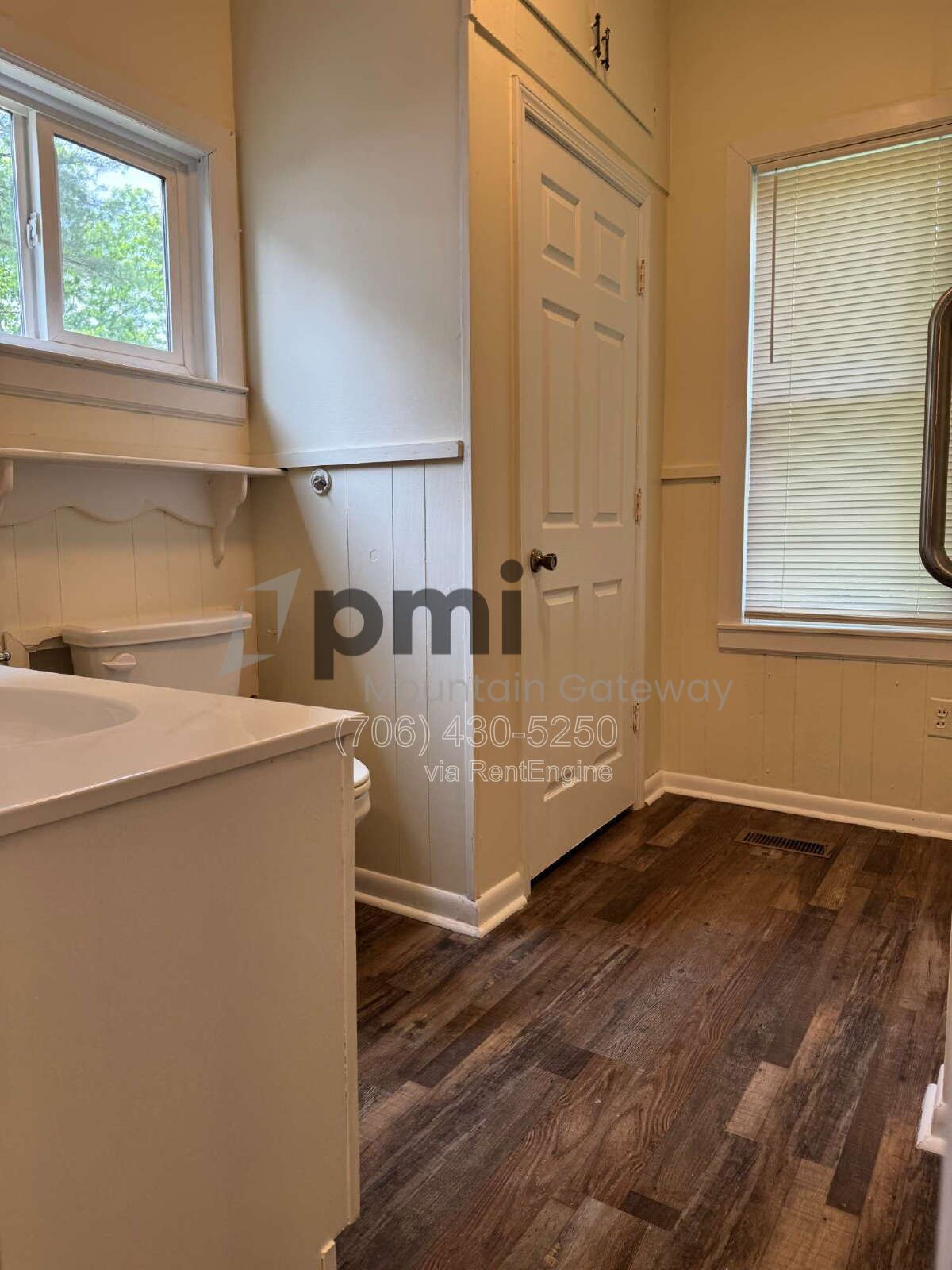 Gallery Image 10