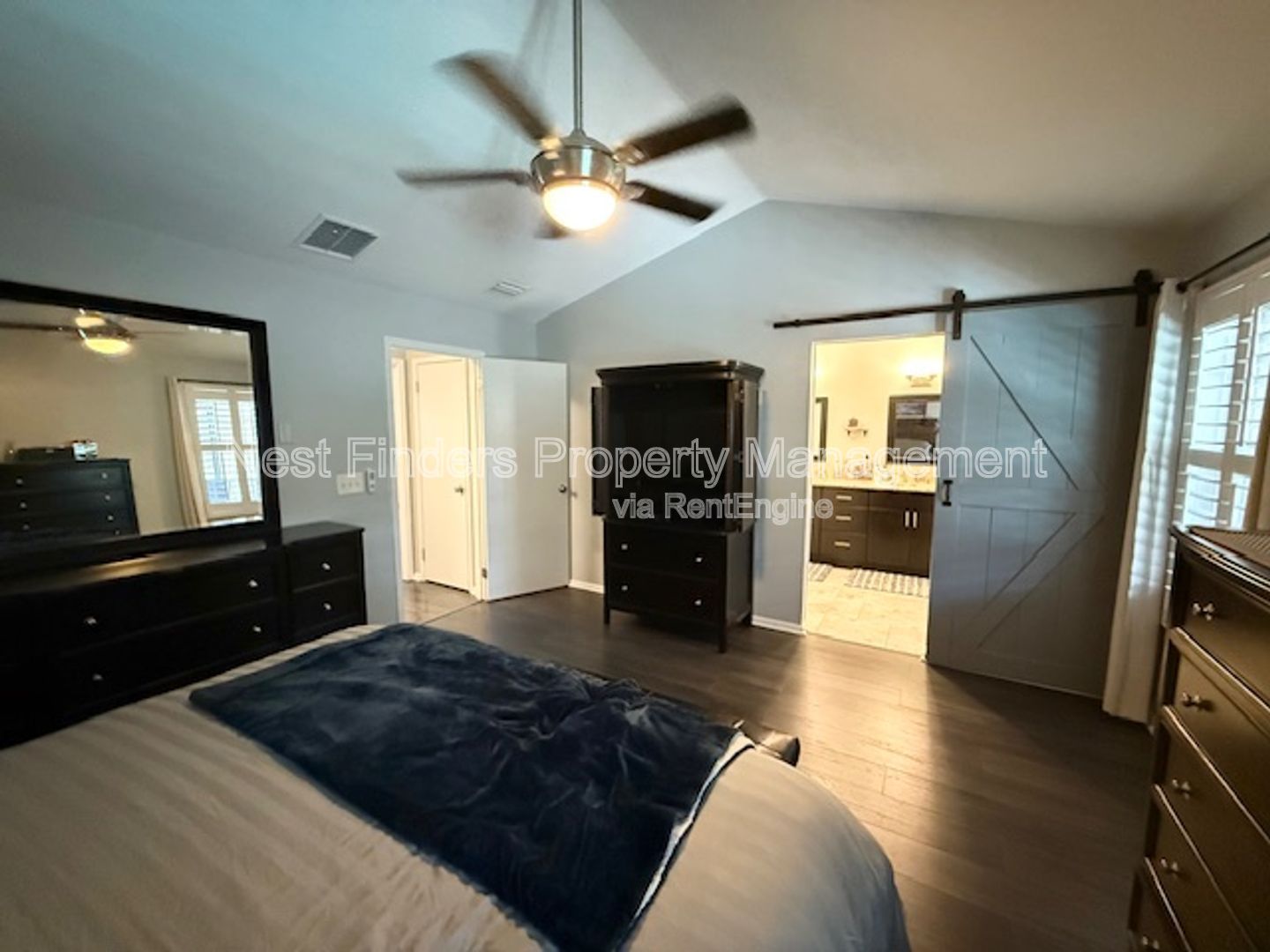Gallery Image 25