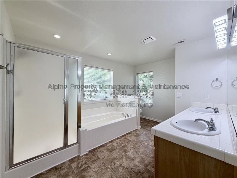 Gallery Image 31