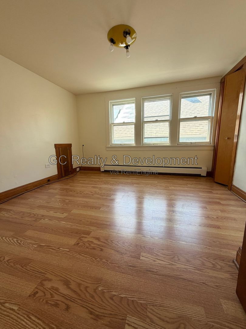 Gallery Image 16
