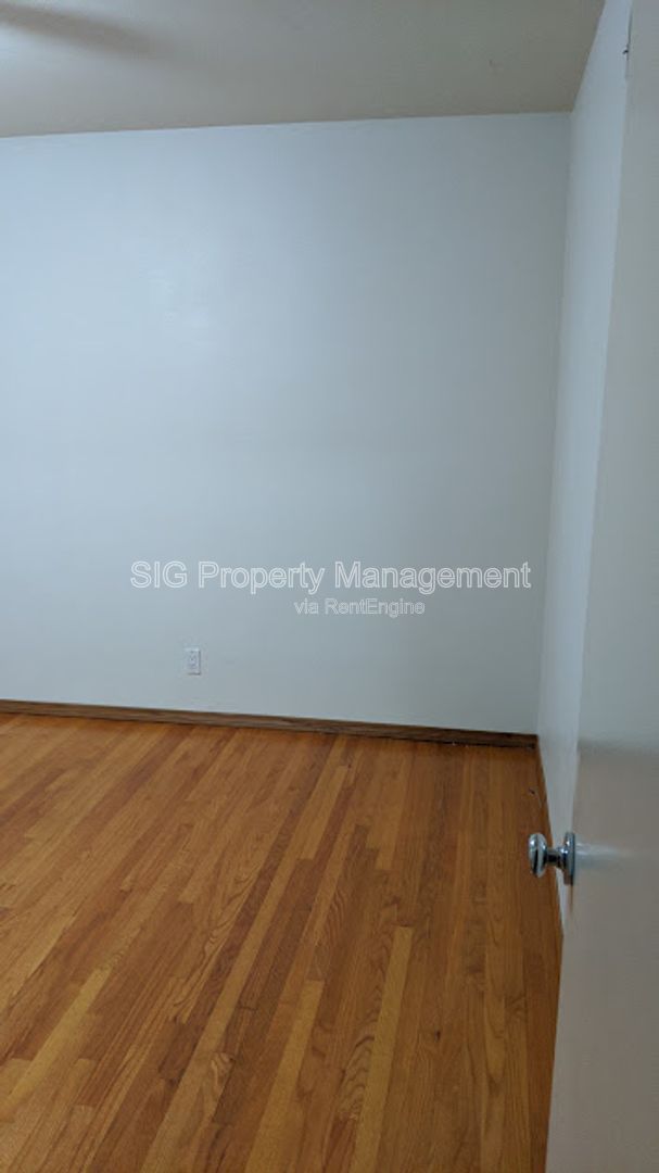 Gallery Image 73