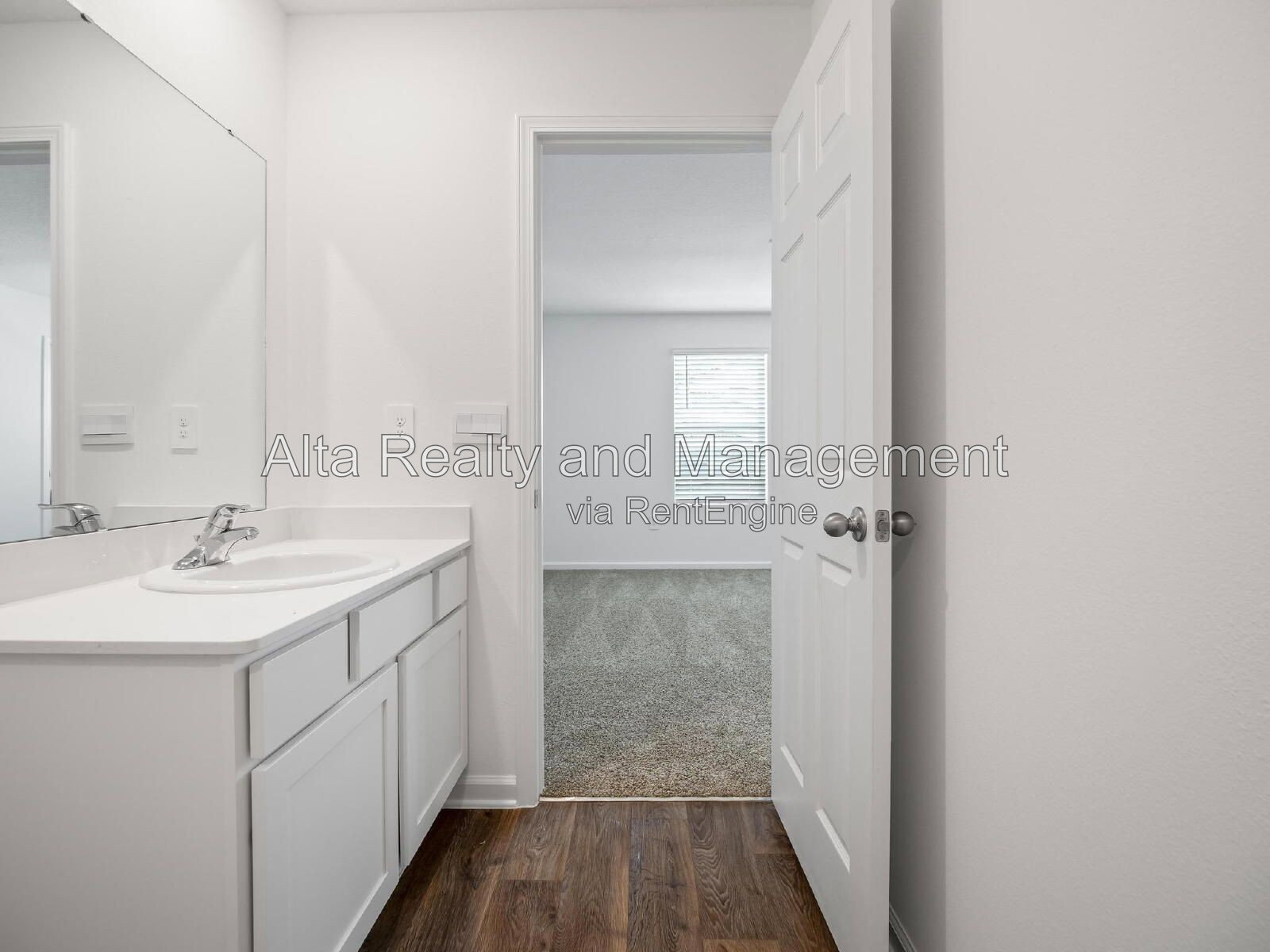 Gallery Image 17