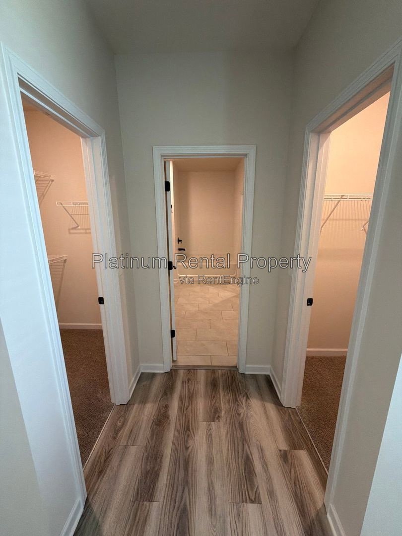 Gallery Image 13