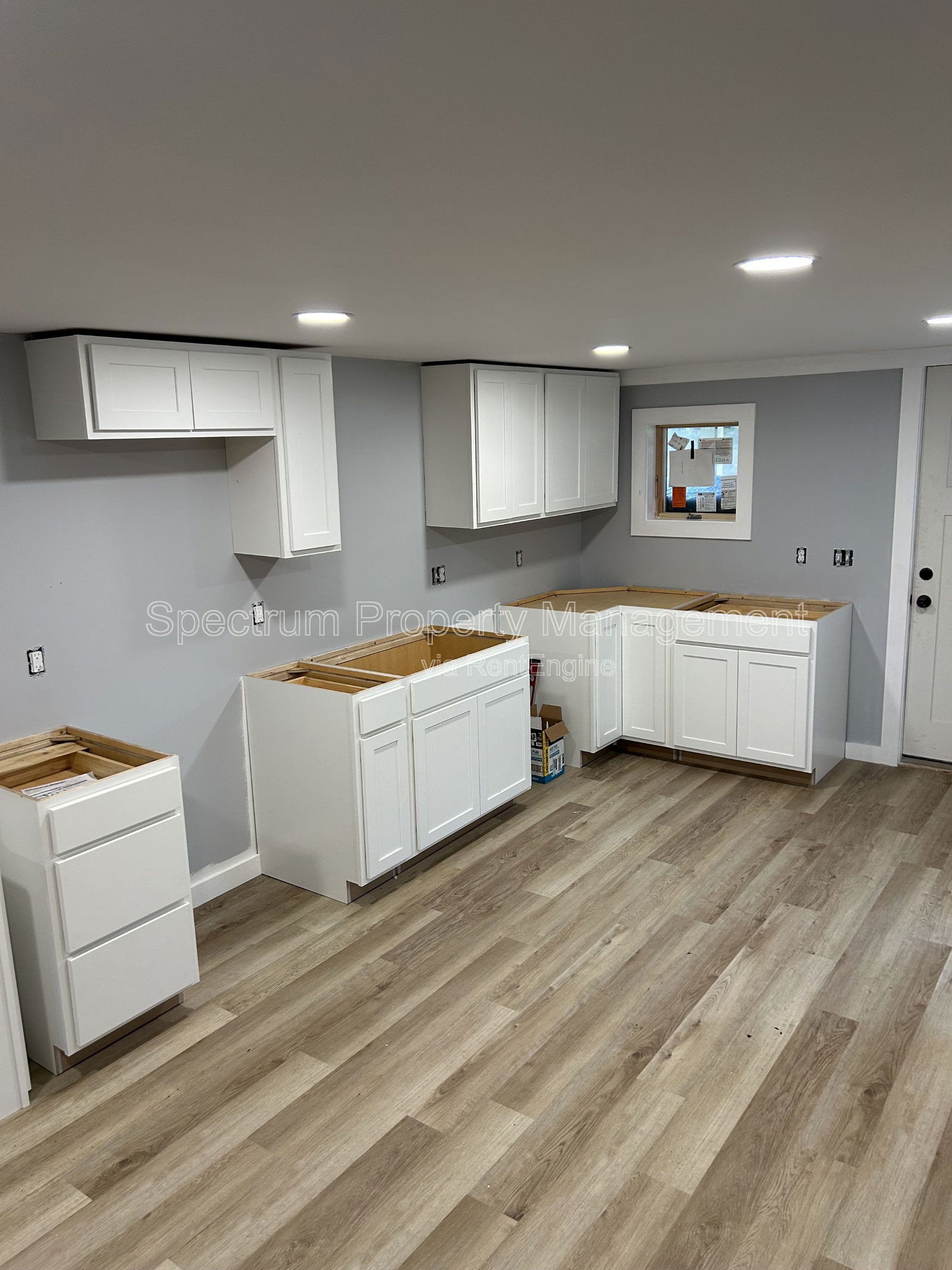 Gallery Image 0