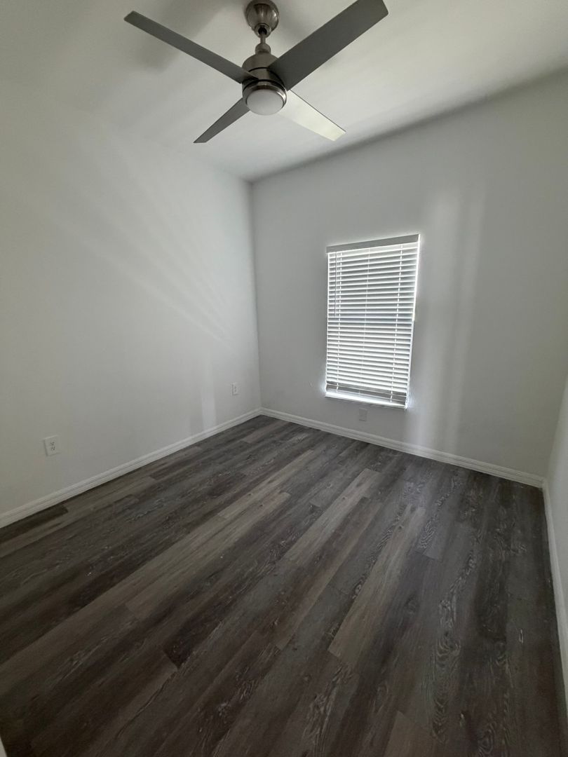 Gallery Image 19