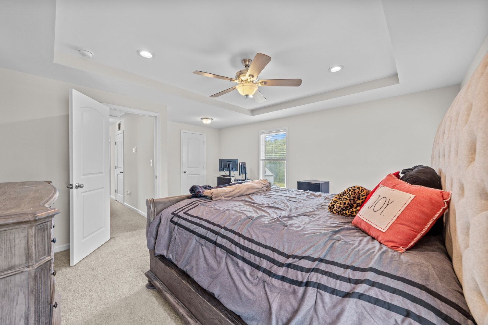 Gallery Image 15