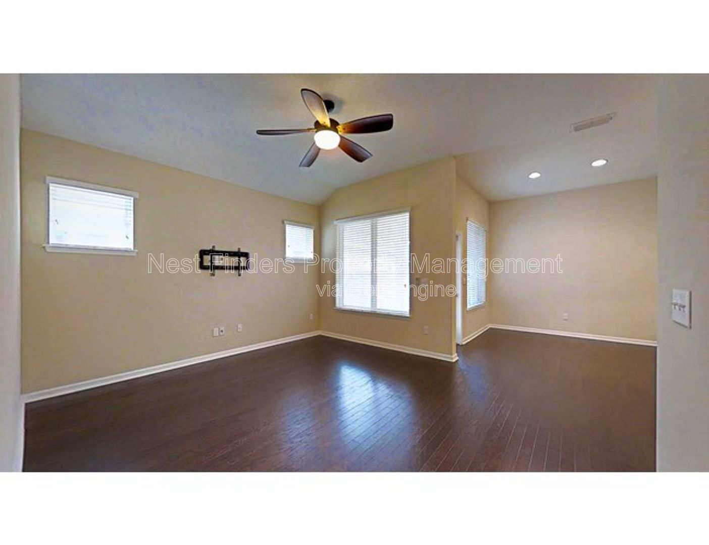Gallery Image 19