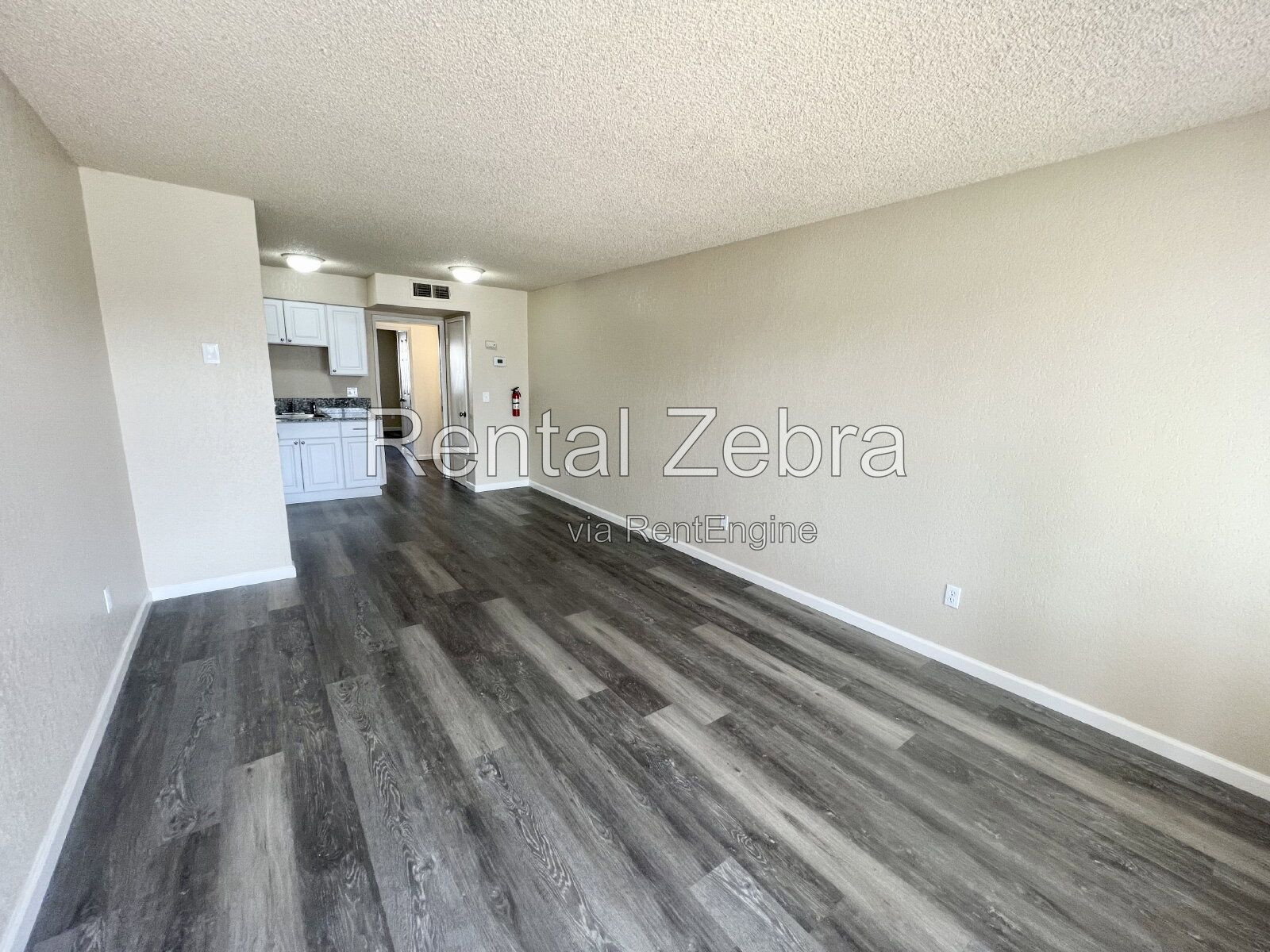 Gallery Image 0