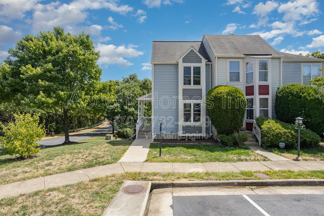 7301 Castleberg Court