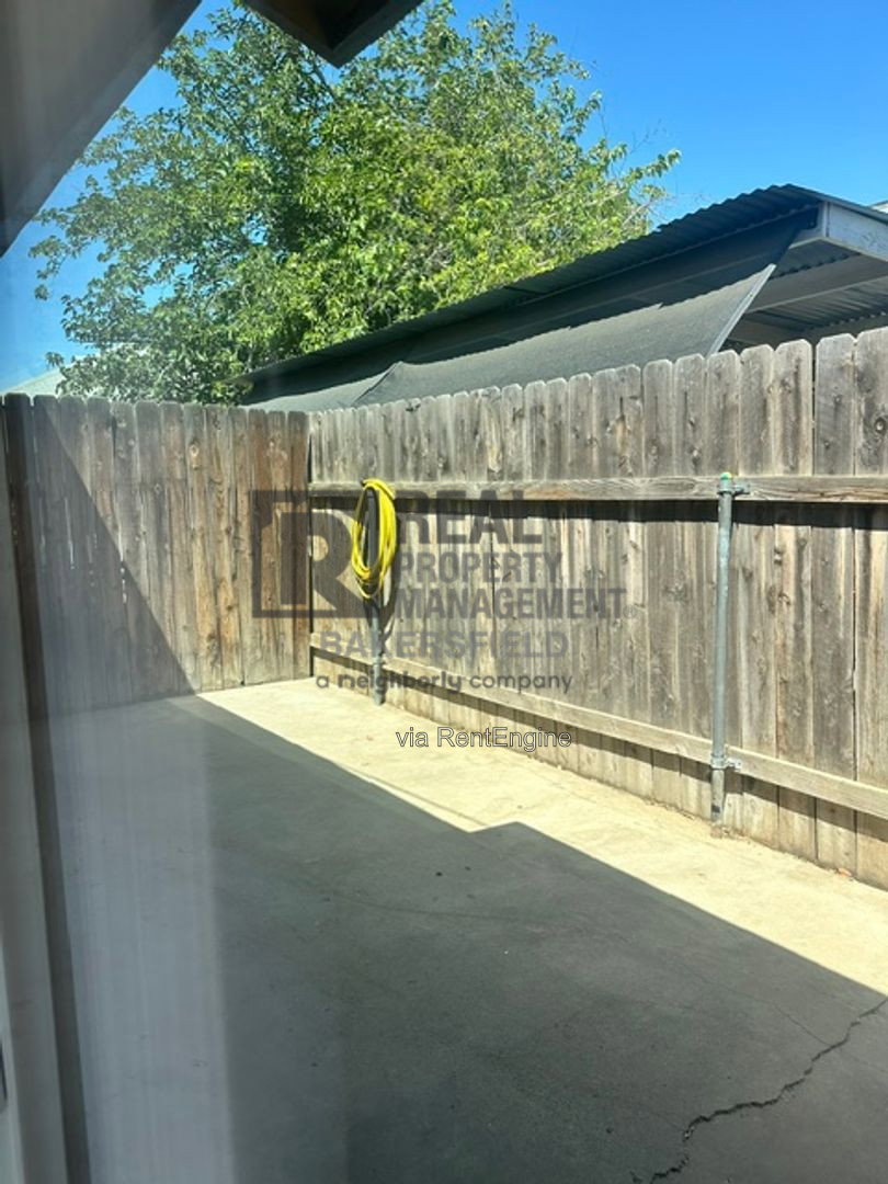 Gallery Image 14