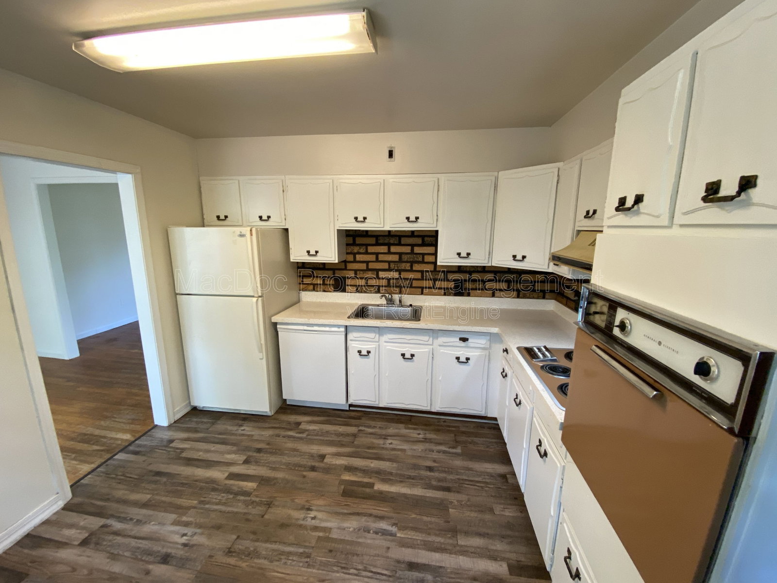 Gallery Image 15