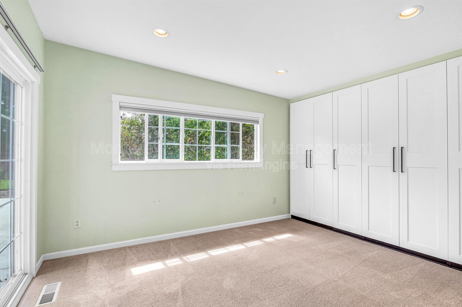 Gallery Image 19