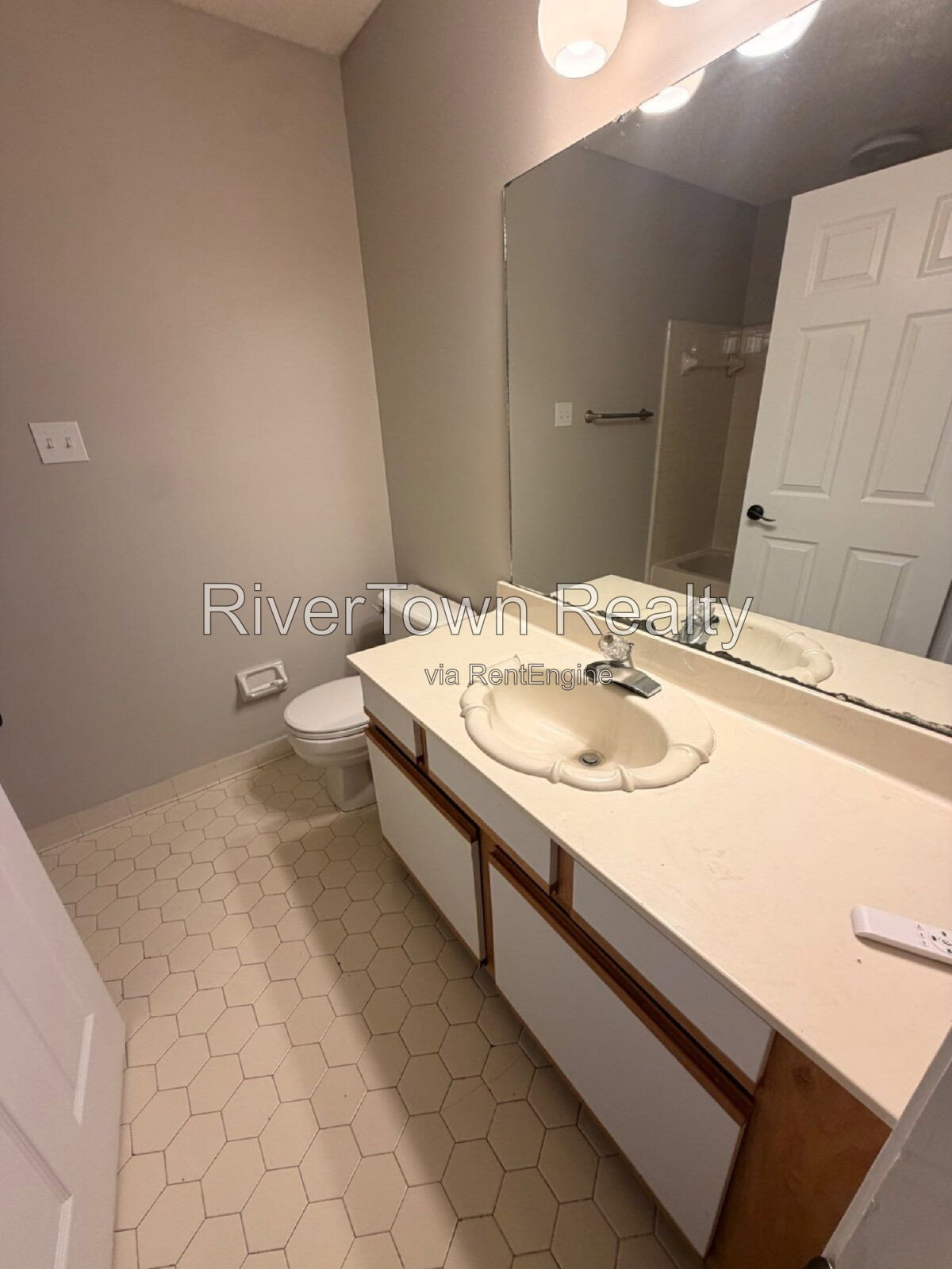 Gallery Image 16