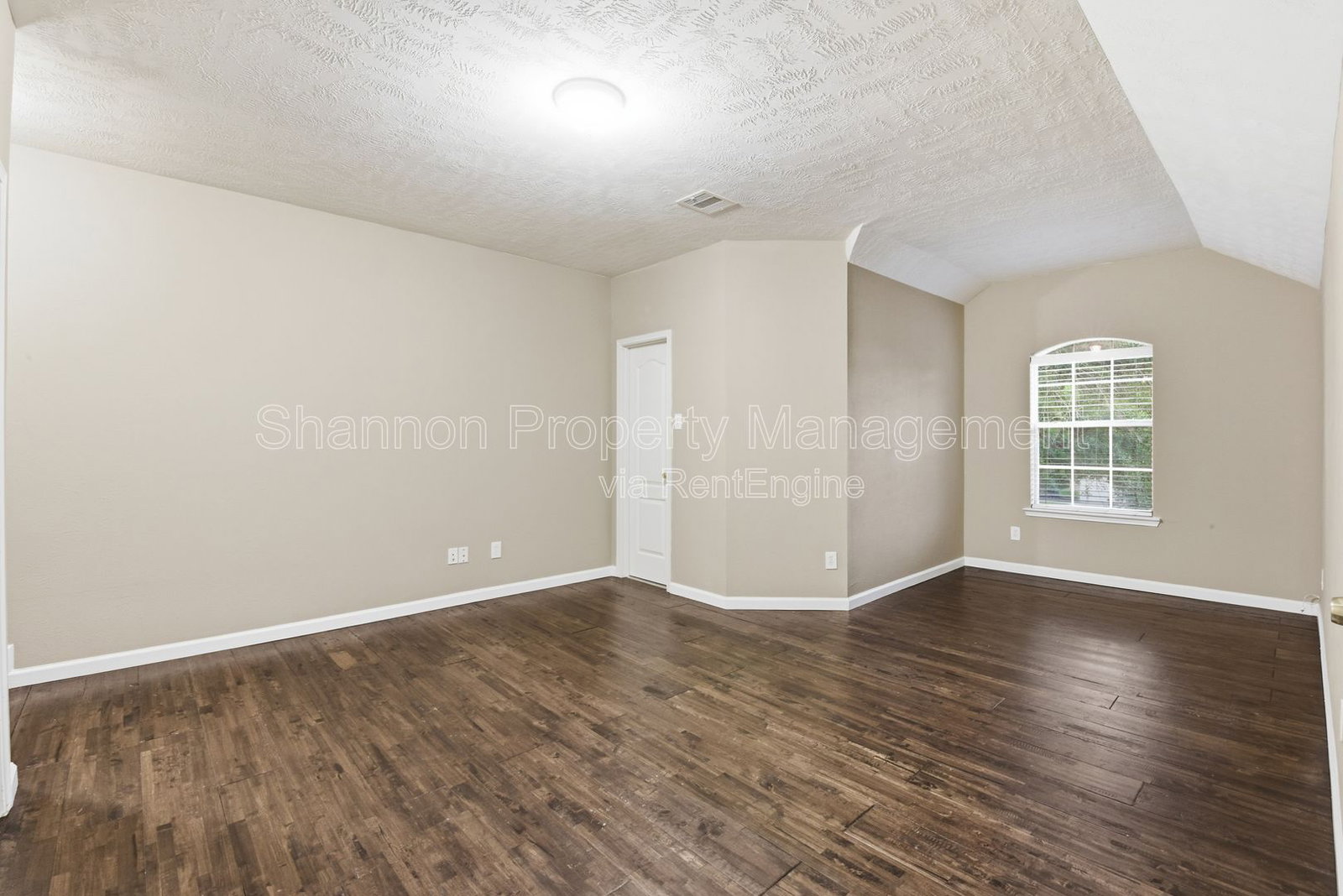 Gallery Image 19