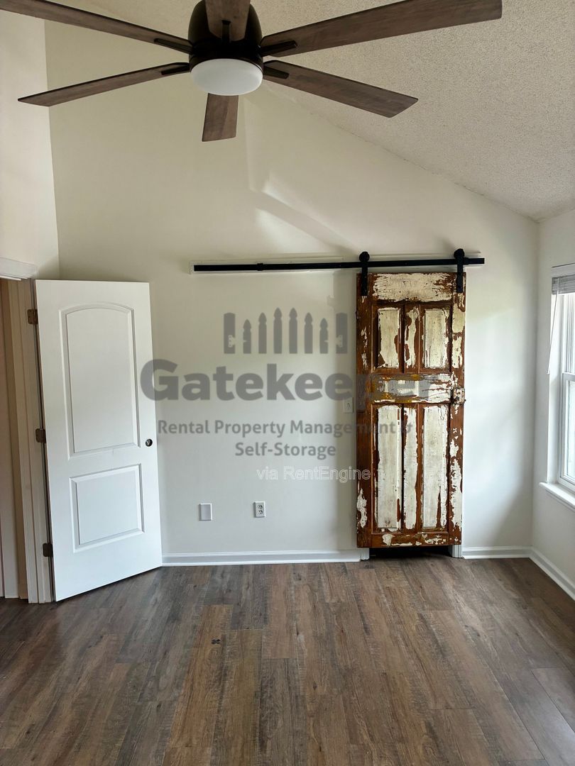 Gallery Image 14