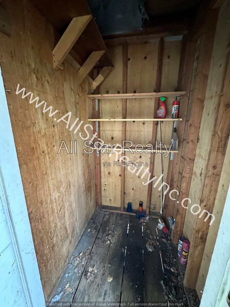 Gallery Image 16