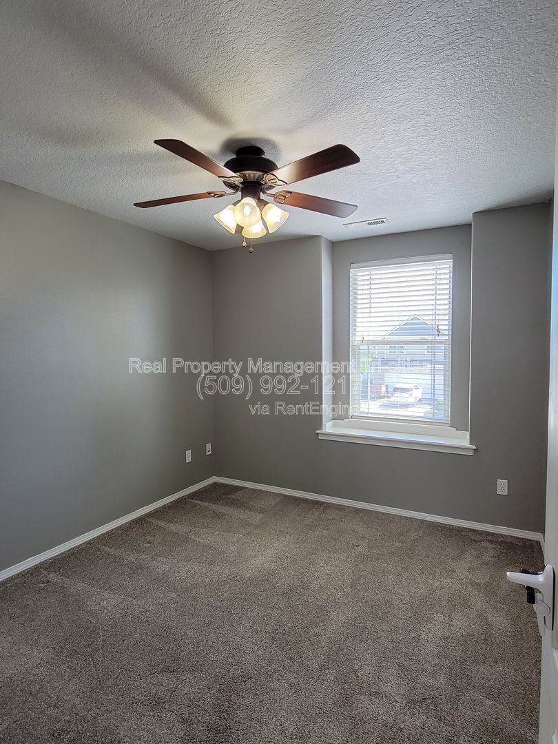 Gallery Image 18