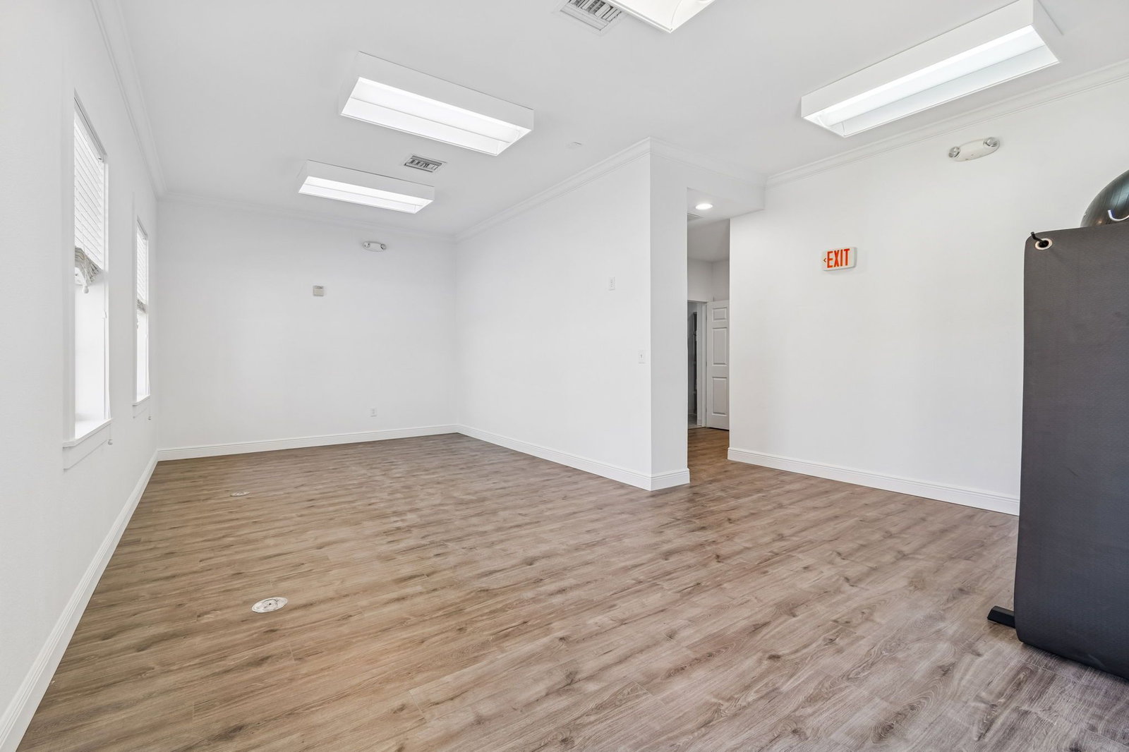 Gallery Image 71