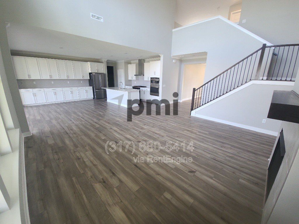 Gallery Image 16