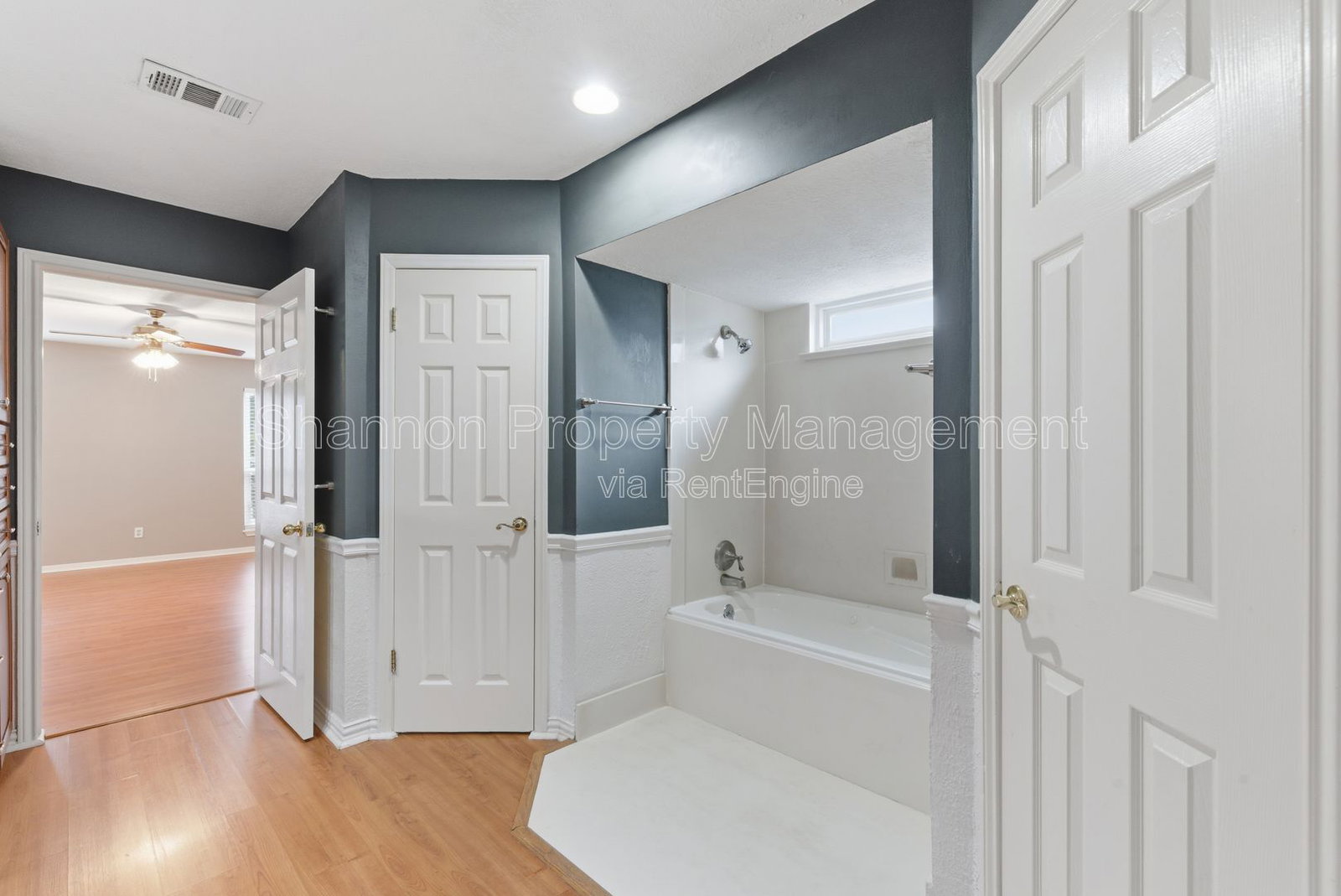 Gallery Image 31