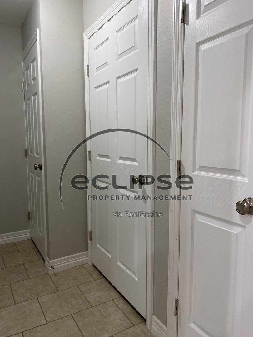 Gallery Image 17