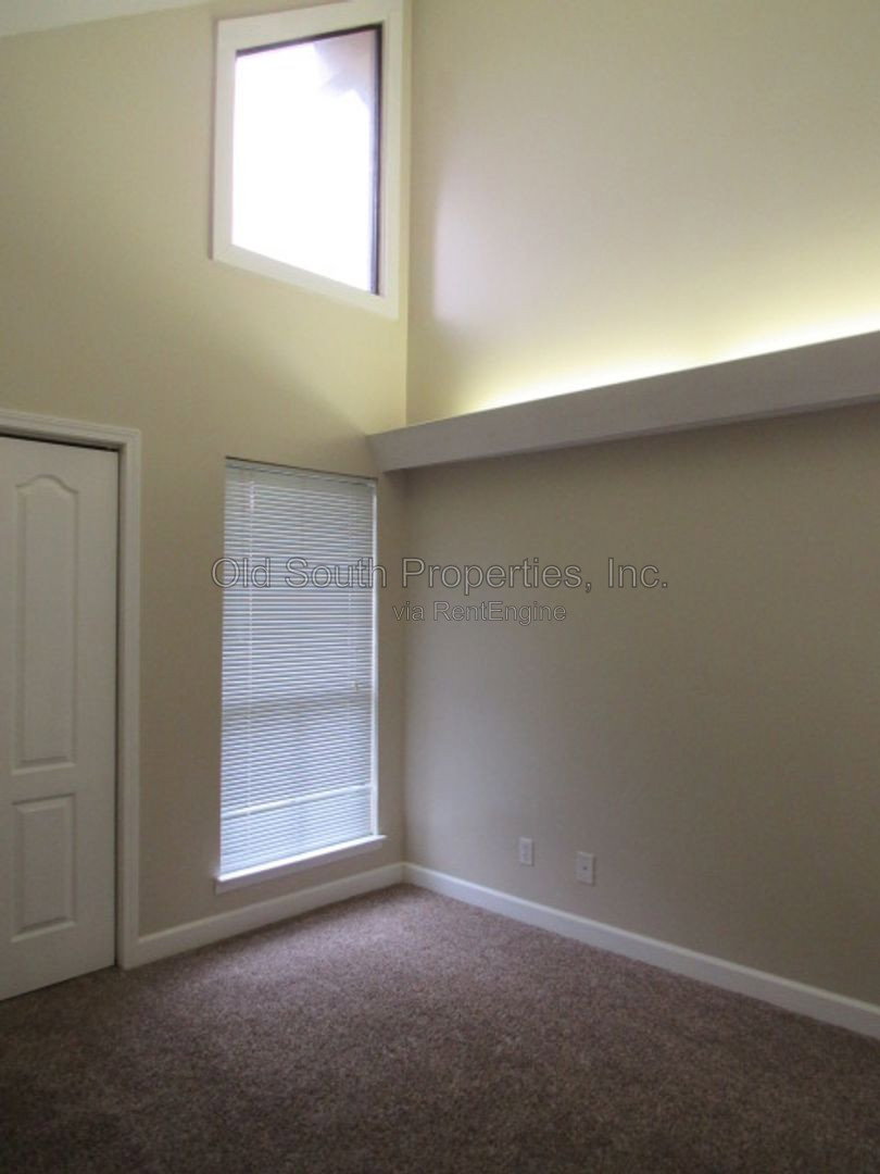 Gallery Image 14