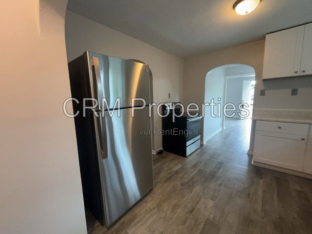 Gallery Image 15