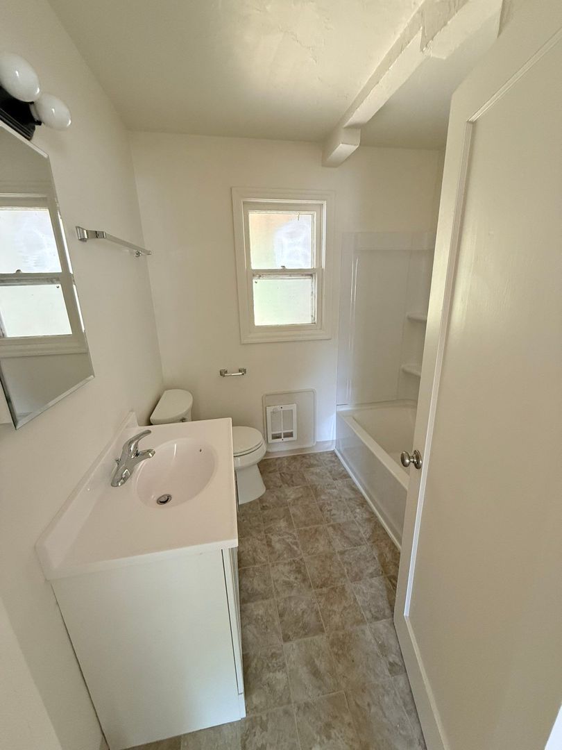 Gallery Image 17