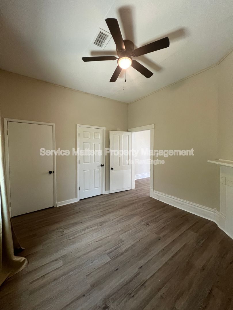 Gallery Image 19