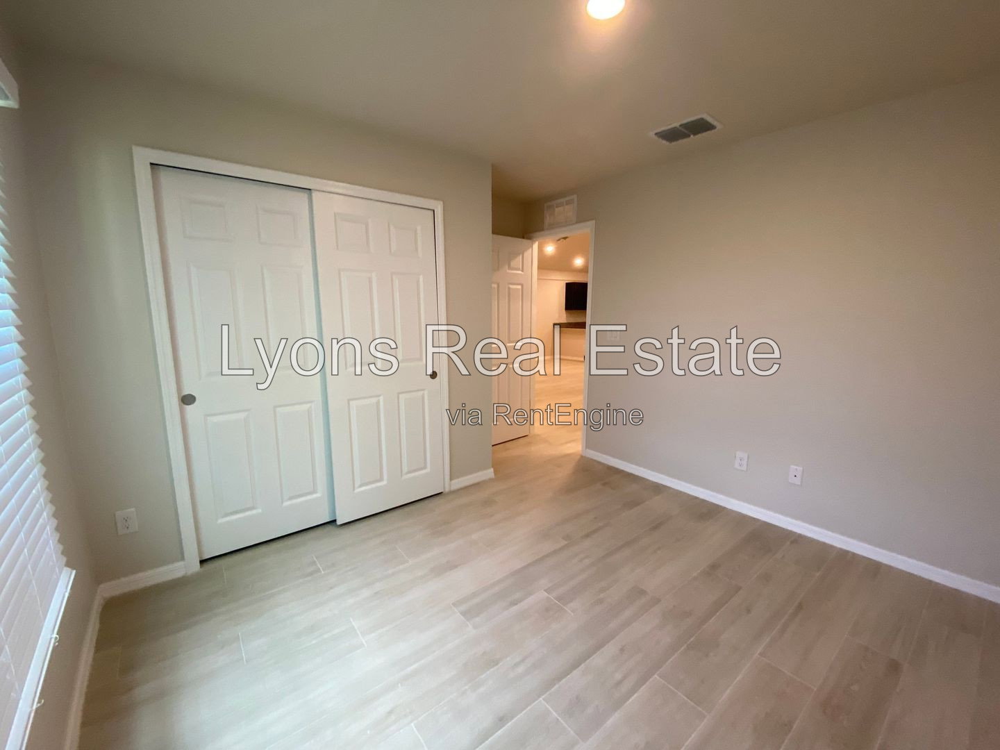 Gallery Image 17
