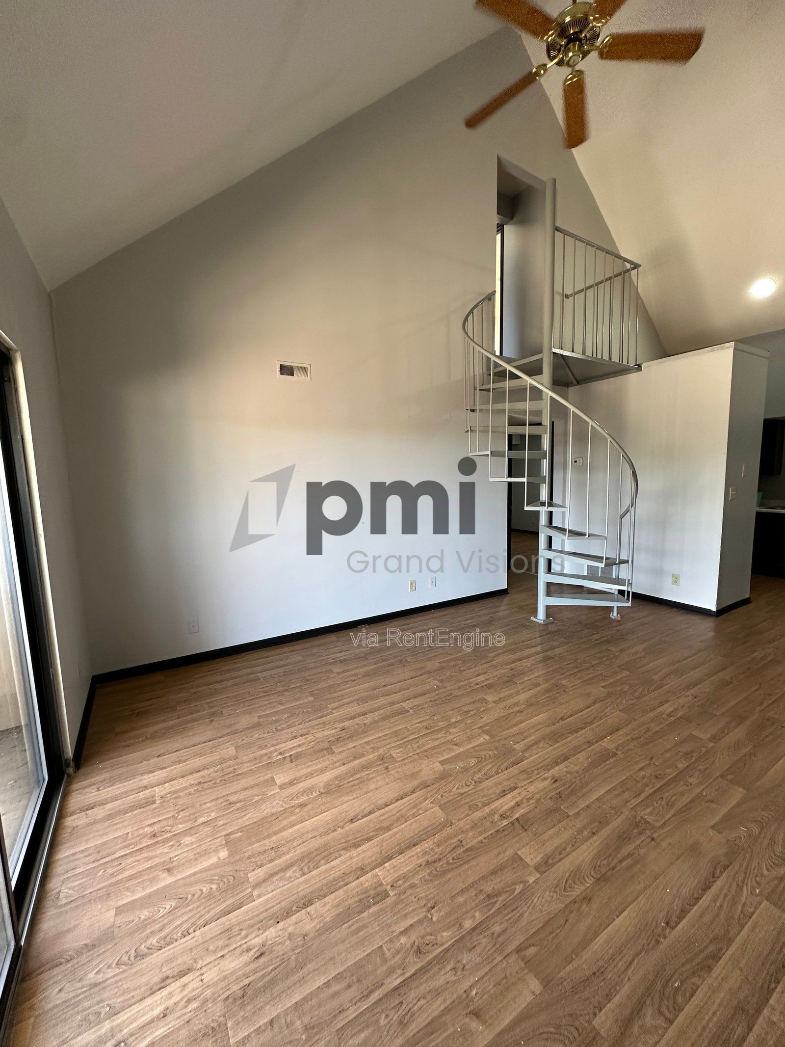 Gallery Image 16