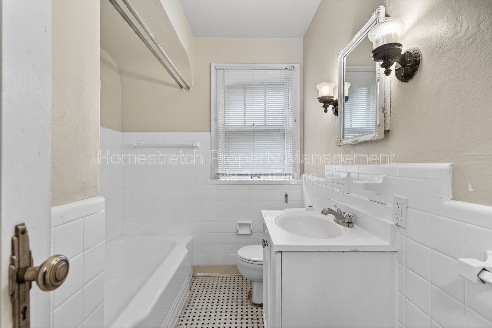 Gallery Image 14