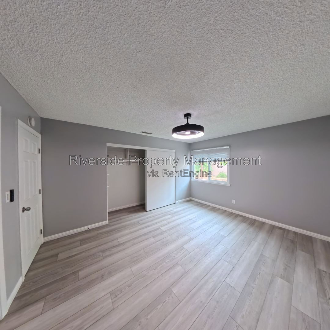 Gallery Image 18