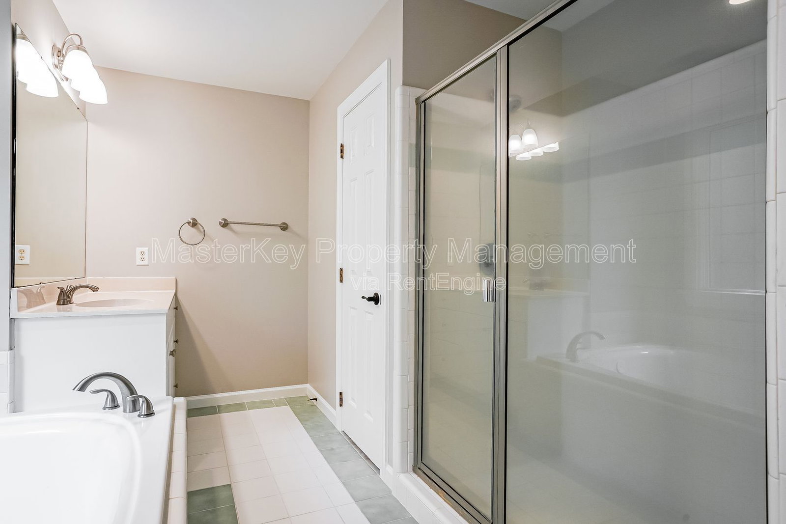 Gallery Image 16