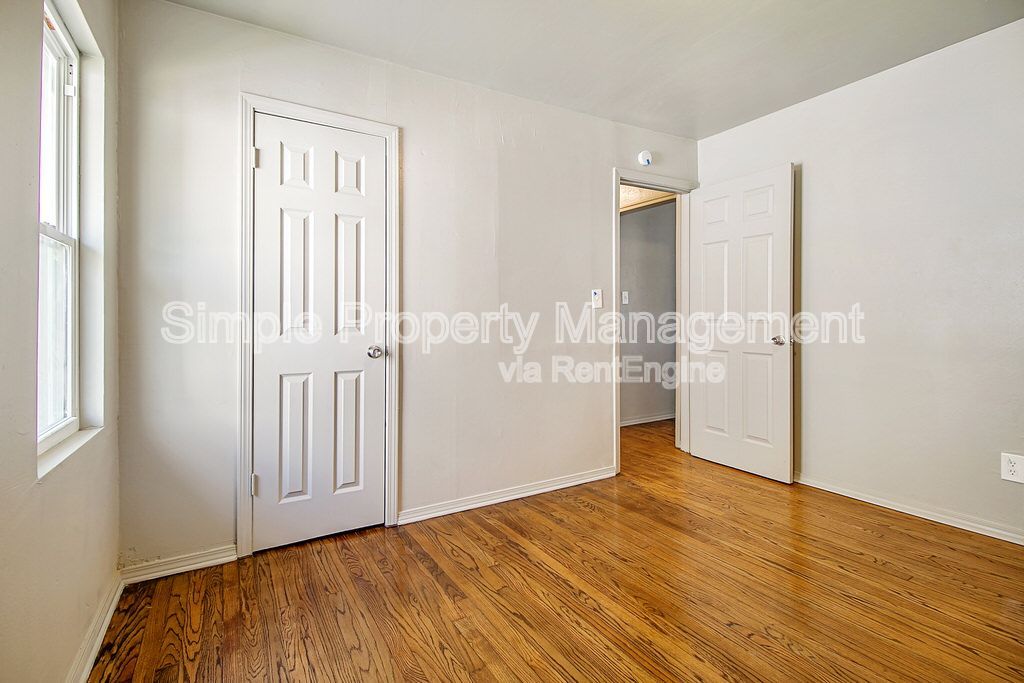 Gallery Image 12