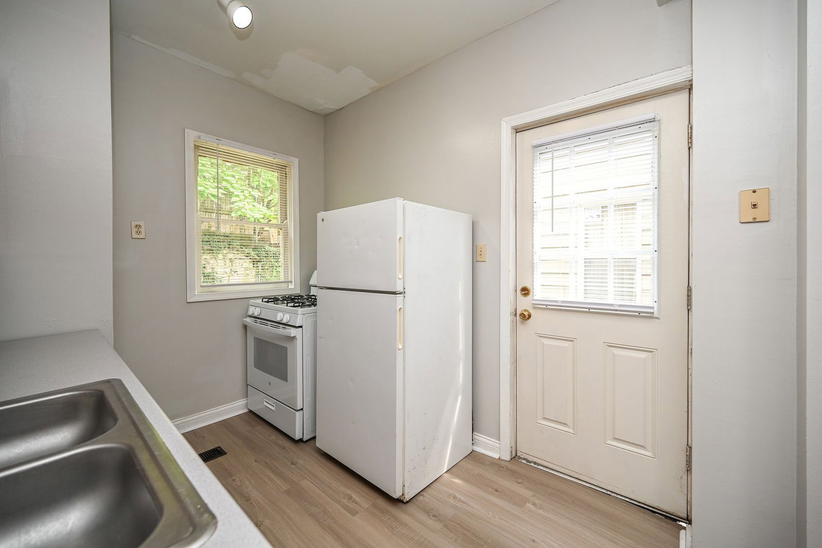 Gallery Image 15