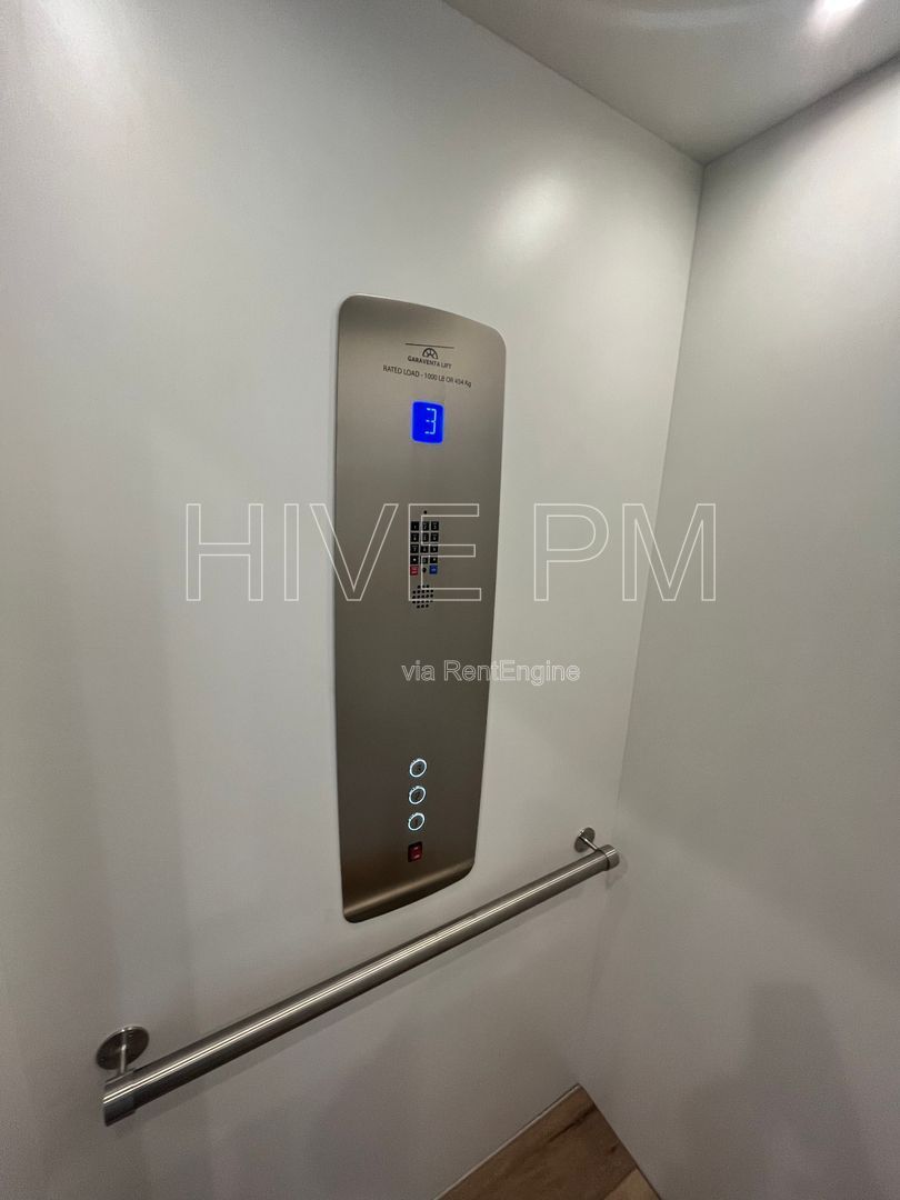 Gallery Image 13