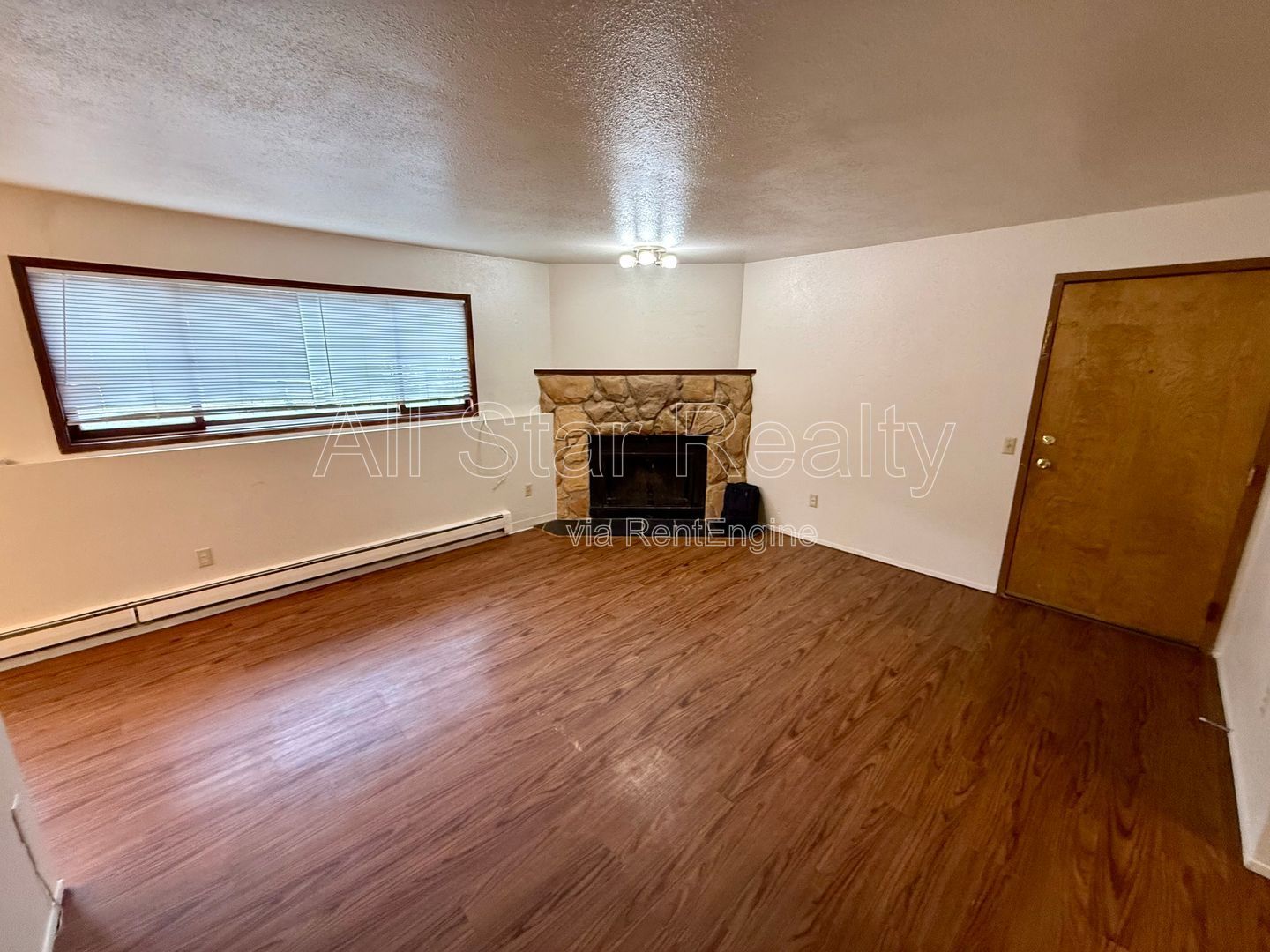 Gallery Image 0