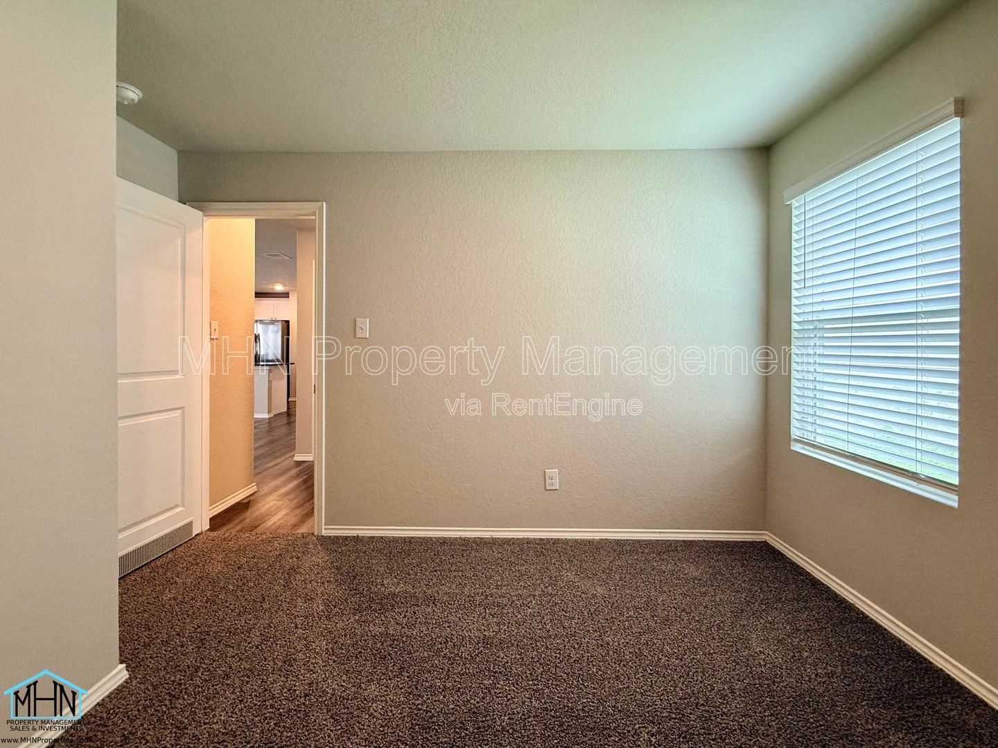 Gallery Image 16