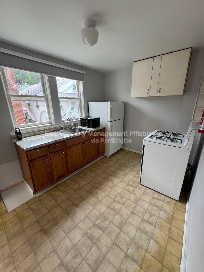Gallery Image 0