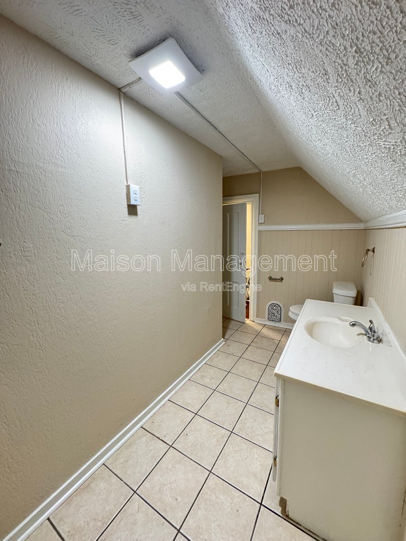 Gallery Image 13