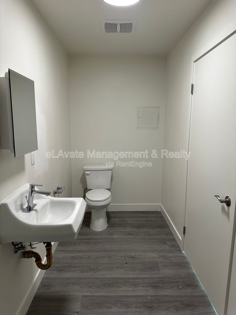 Gallery Image 19