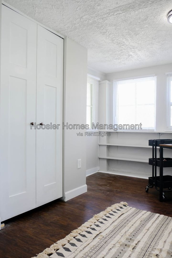 Gallery Image 12