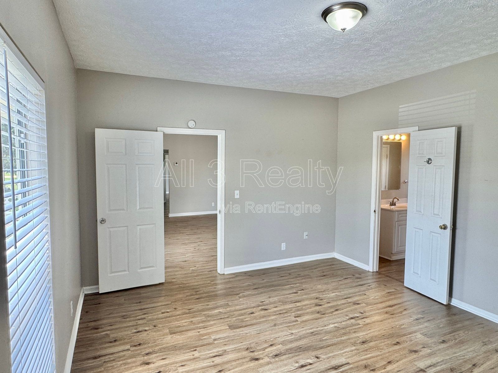 Gallery Image 18
