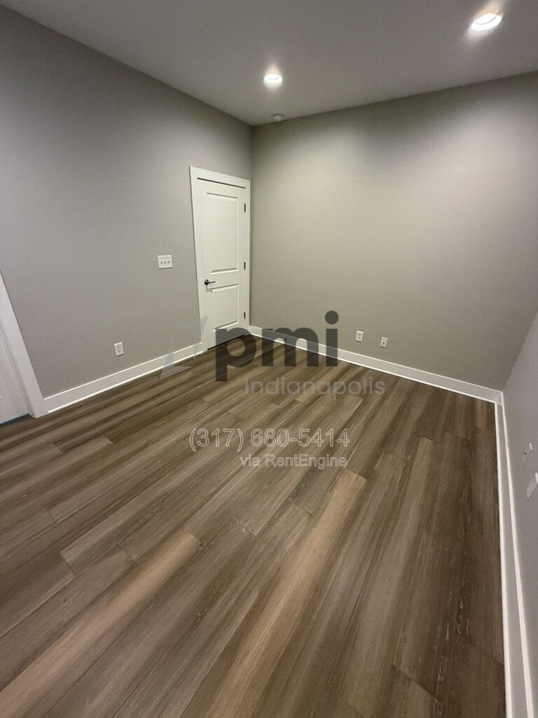 Gallery Image 20