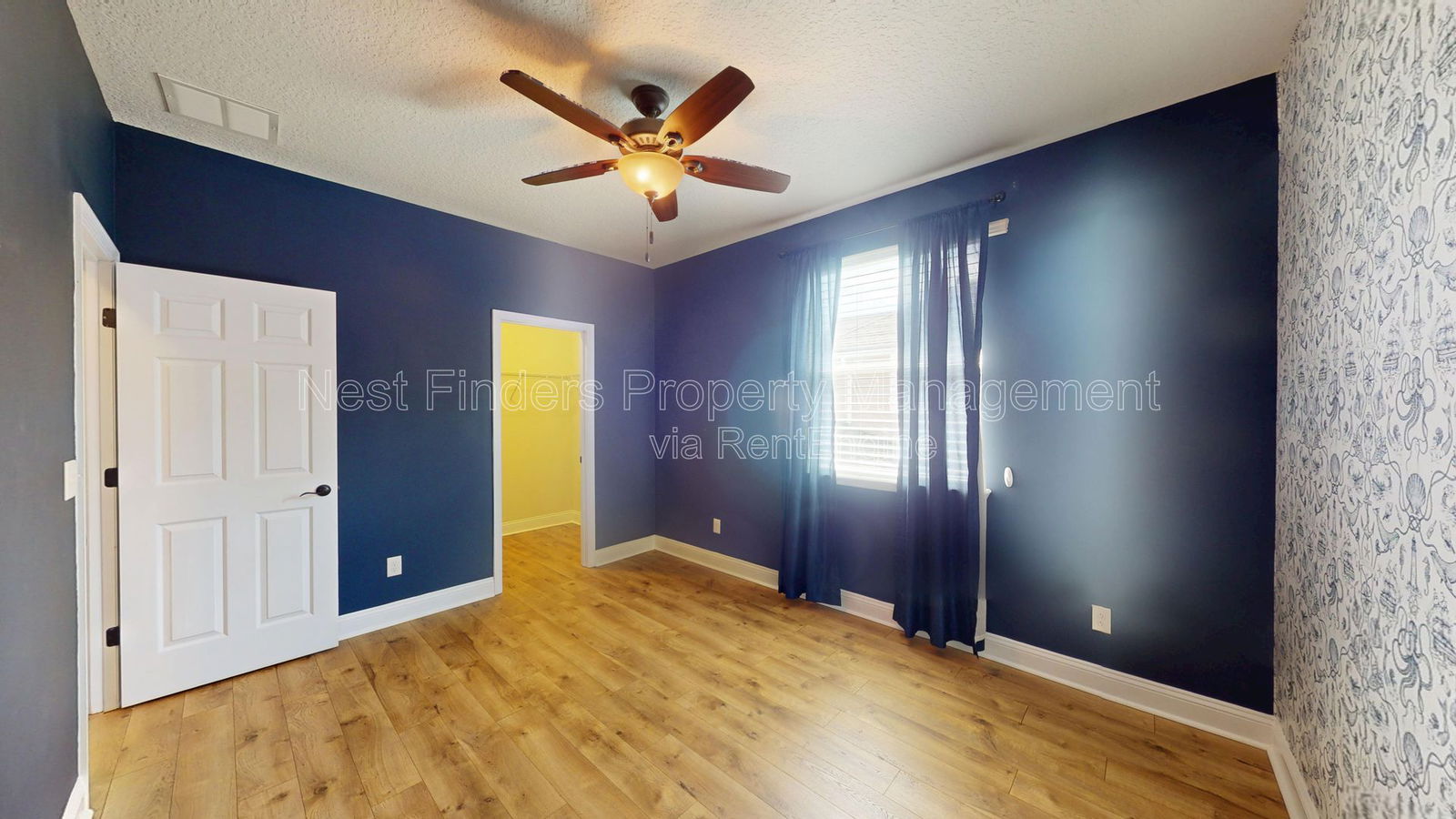 Gallery Image 32
