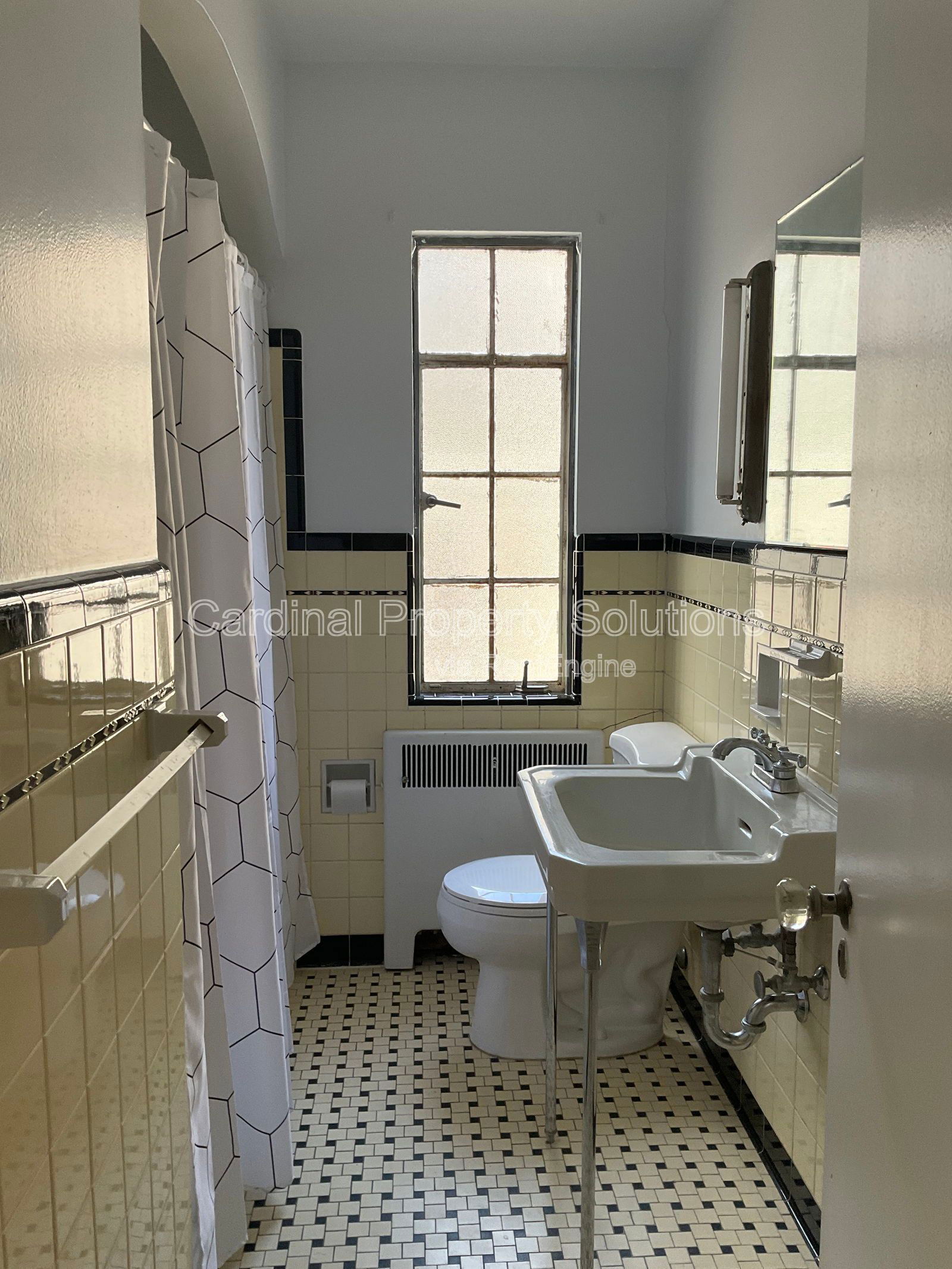 Gallery Image 13